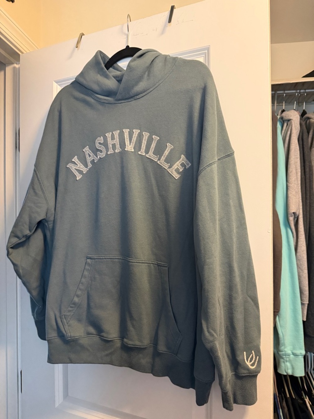 NEW!! Hollister Nashville Hoodie in Slate Blue size XL - Picture 3 of 7